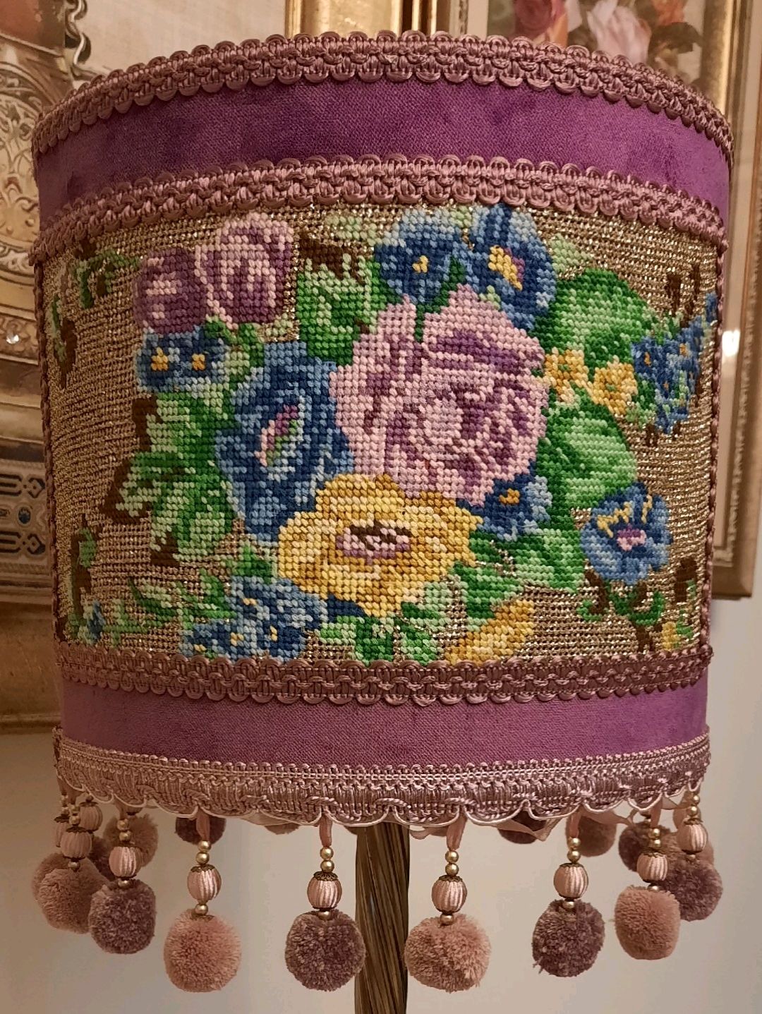 goblen-isleme-abajur-basligi-elektrik-mor-rengi