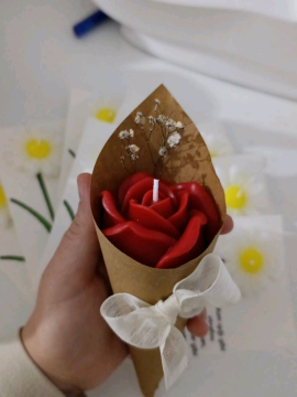 El Emeği Çiçek Buketi Mum Kırmızı
