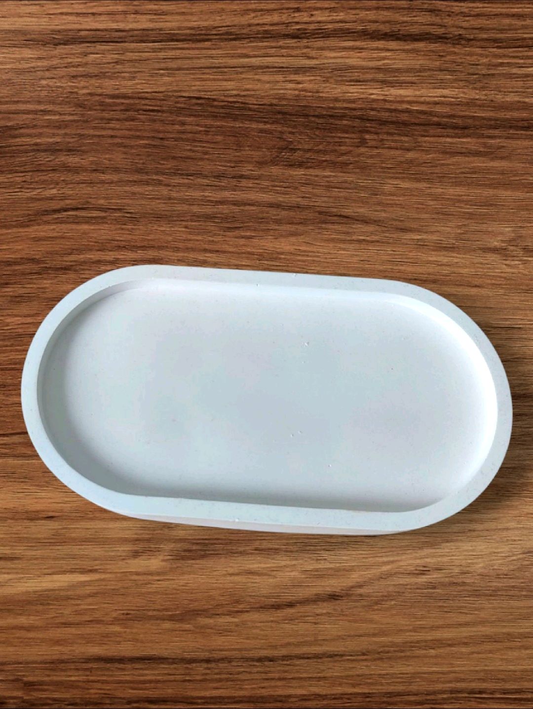 minimalist-oval-taki-ve-dekoratif-tepsi-beyaz