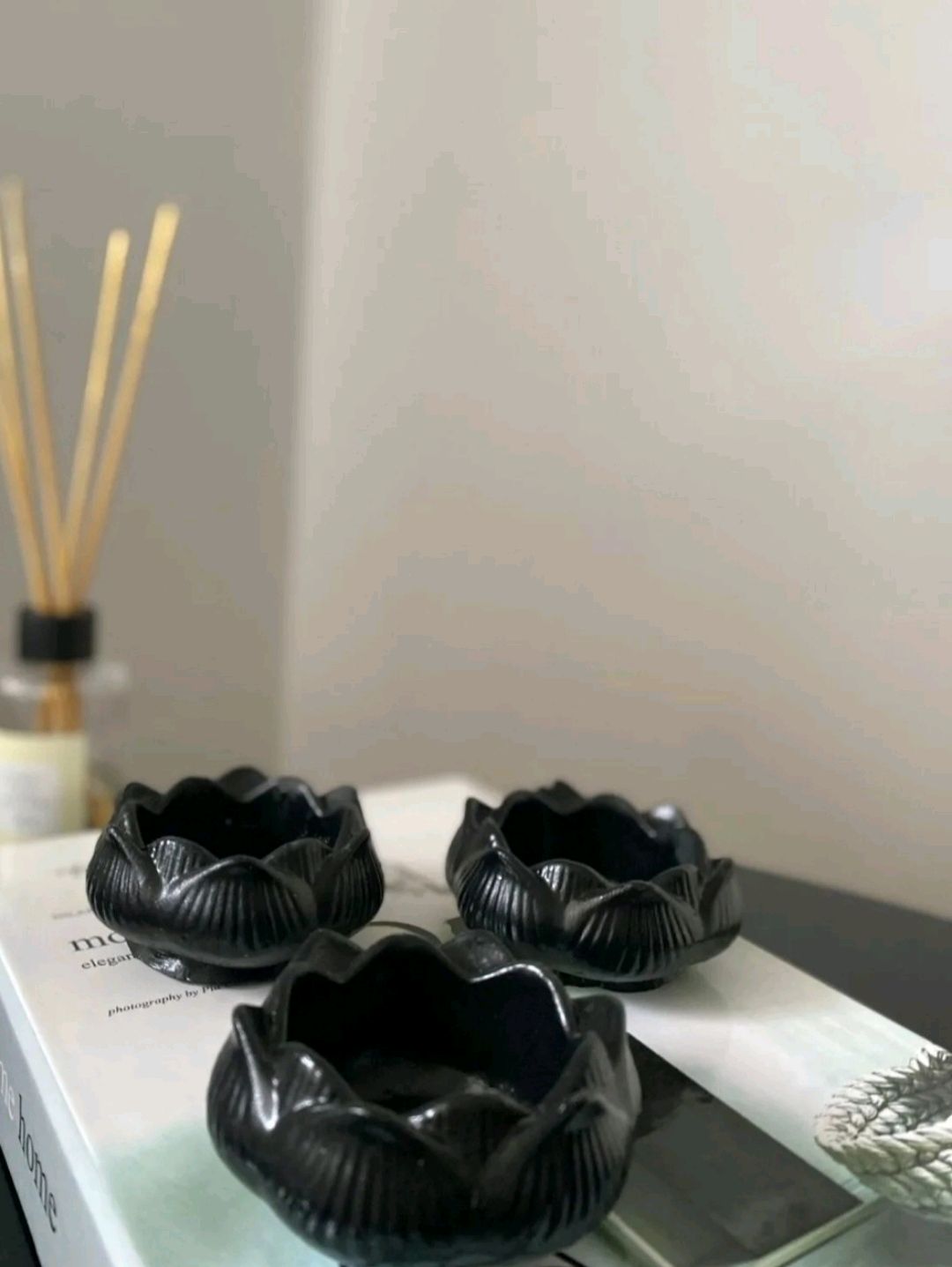 3-adet-siyah-lotus-mumluk