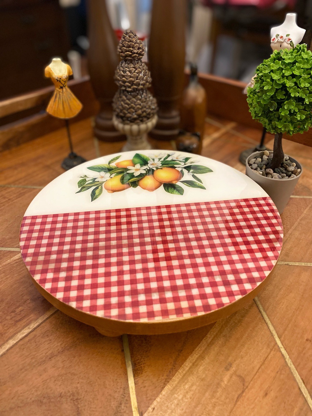 limonlu-rustic-sunum-tabagi-epoksi-kapli-25-cm-cok-renkli