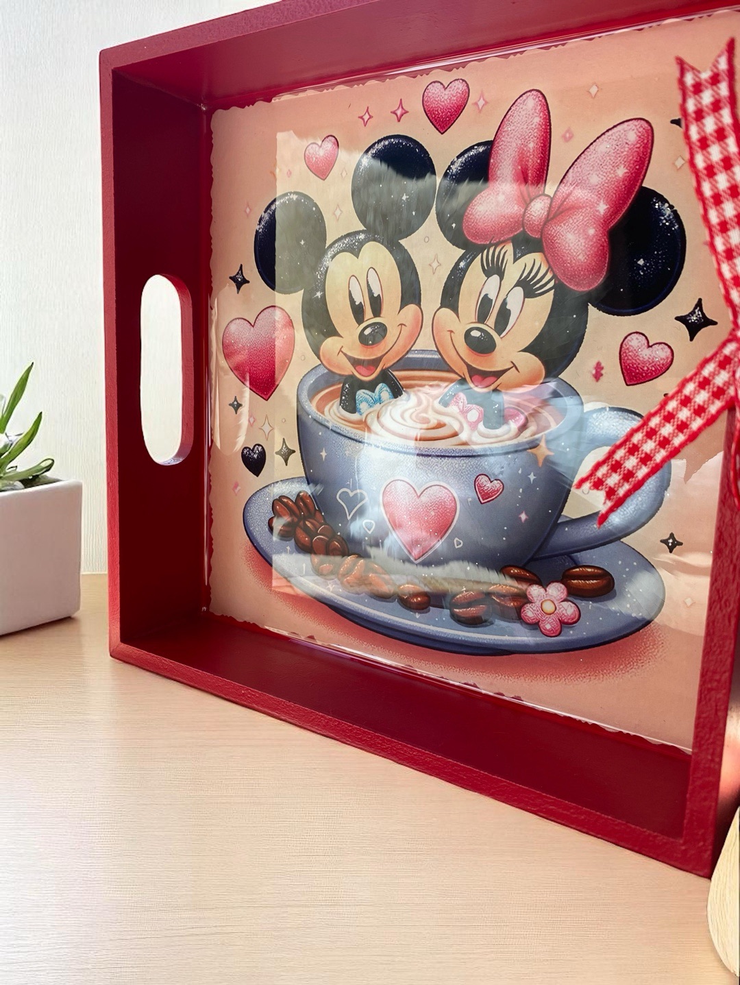 ahsap-mickey-minnie-tepsi-20x20-cm-kirmizi