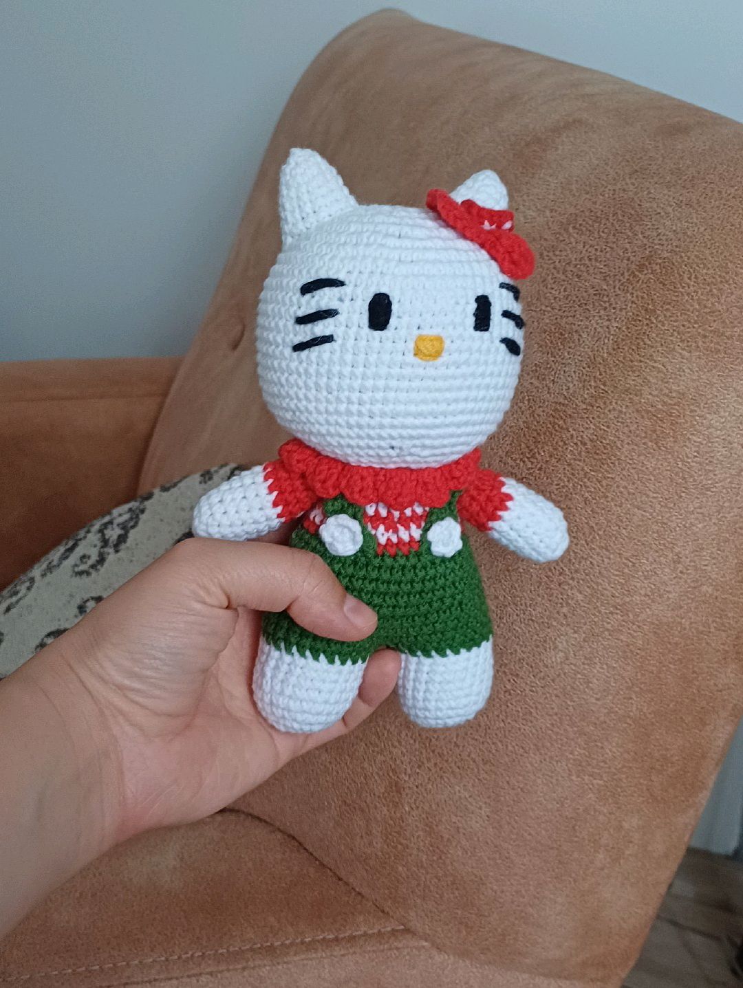 hello-kitty-kirmizi