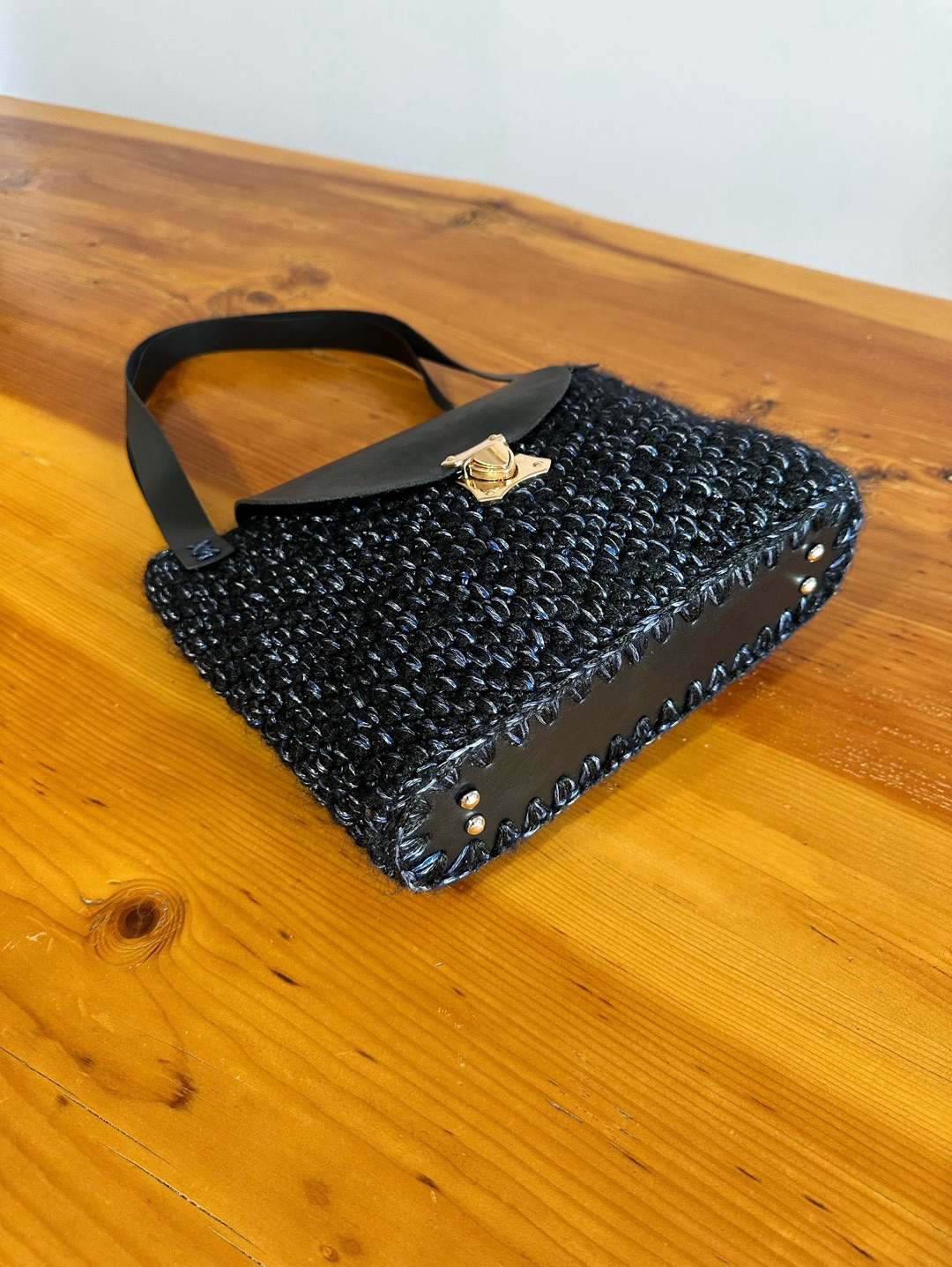 byehandmade-el-yapimi-kol-cantasi-siyah