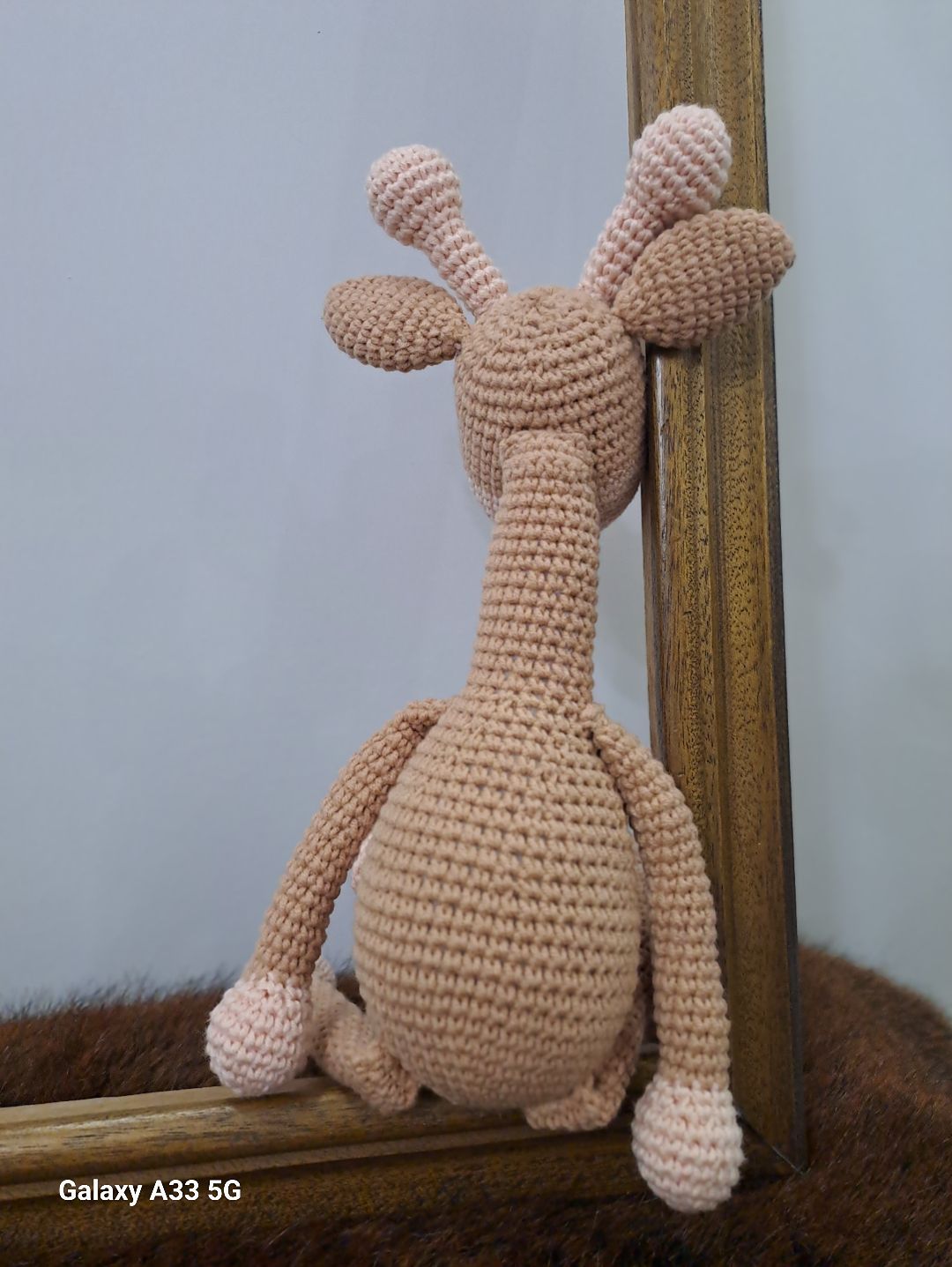 zurafa-amigurumi-oyuncak-uyku-arkadasi-kahverengi