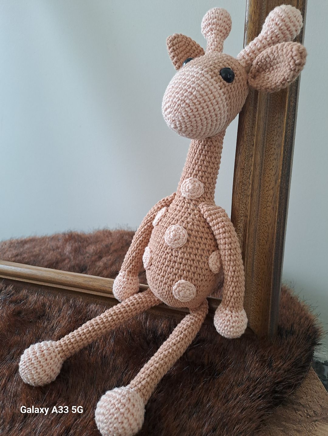 zurafa-amigurumi-oyuncak-uyku-arkadasi-kahverengi