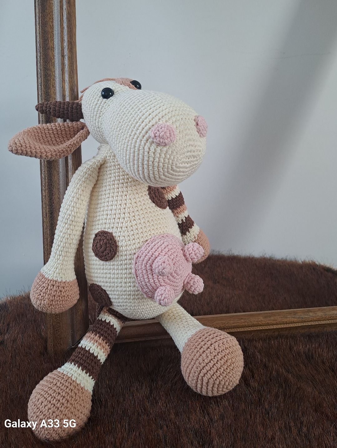 inek-amigurumi-oyuncak-uyku-arkadasi-krem-rengi