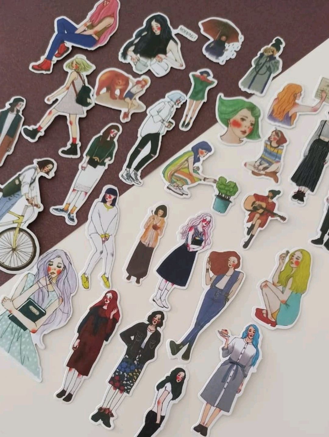 la-dolce-vita-kiz-sticker-cok-renkli