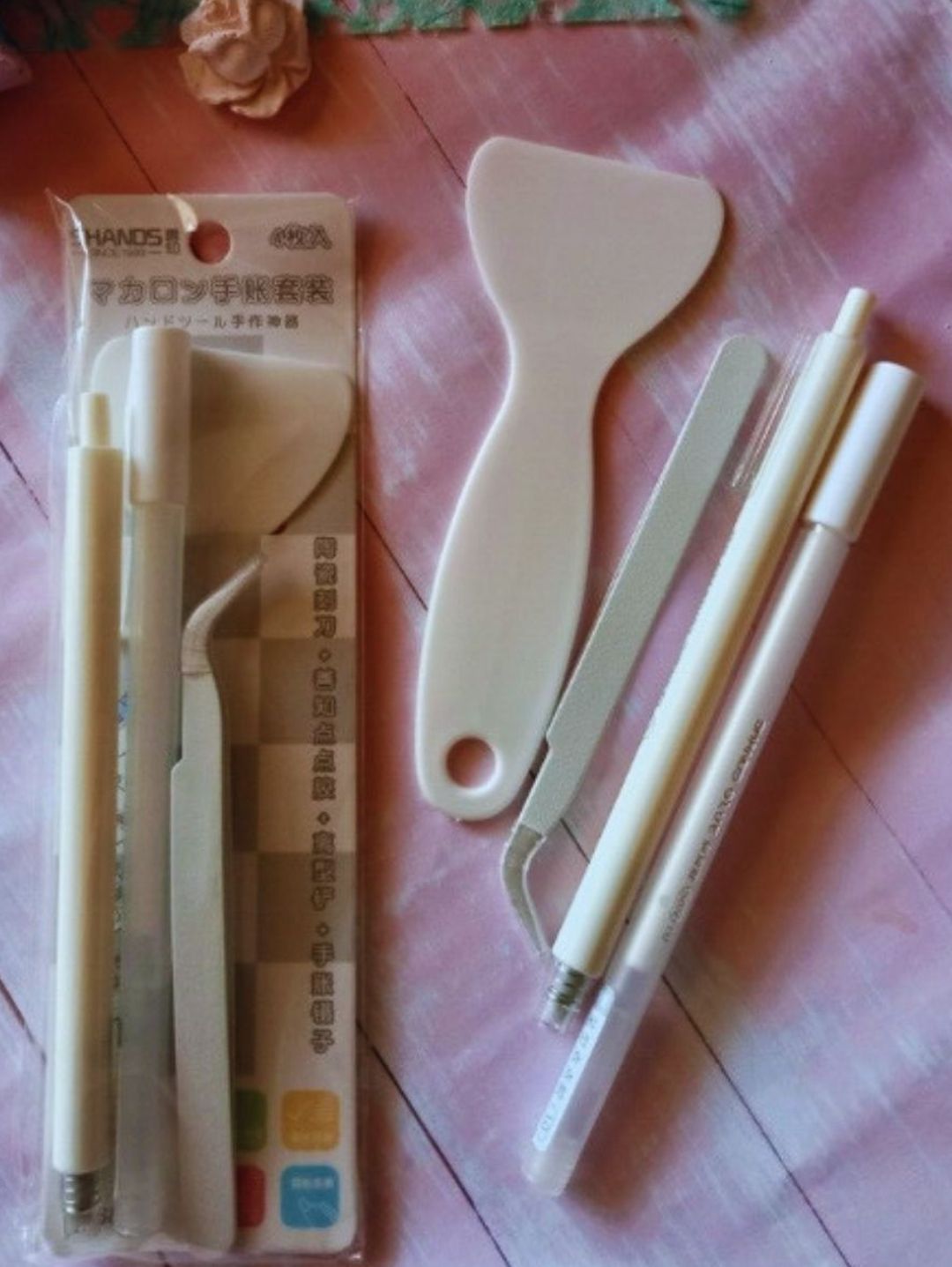 yapistirici-kreatuar-bicagi-sticker-cimbizi-spatula-journal-ve-kolaj