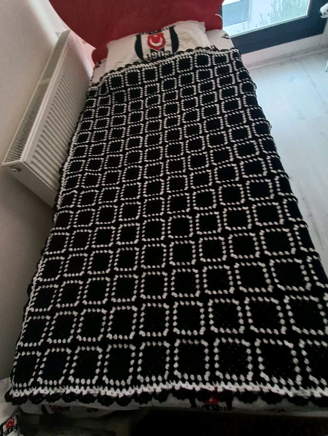 el-orgusu-battaniye-koltuk-sali-siyah