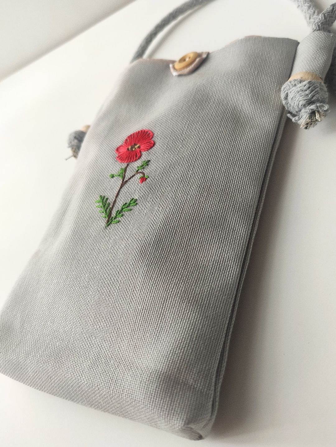 desen-5-gelincik-telefon-cantasi-gri