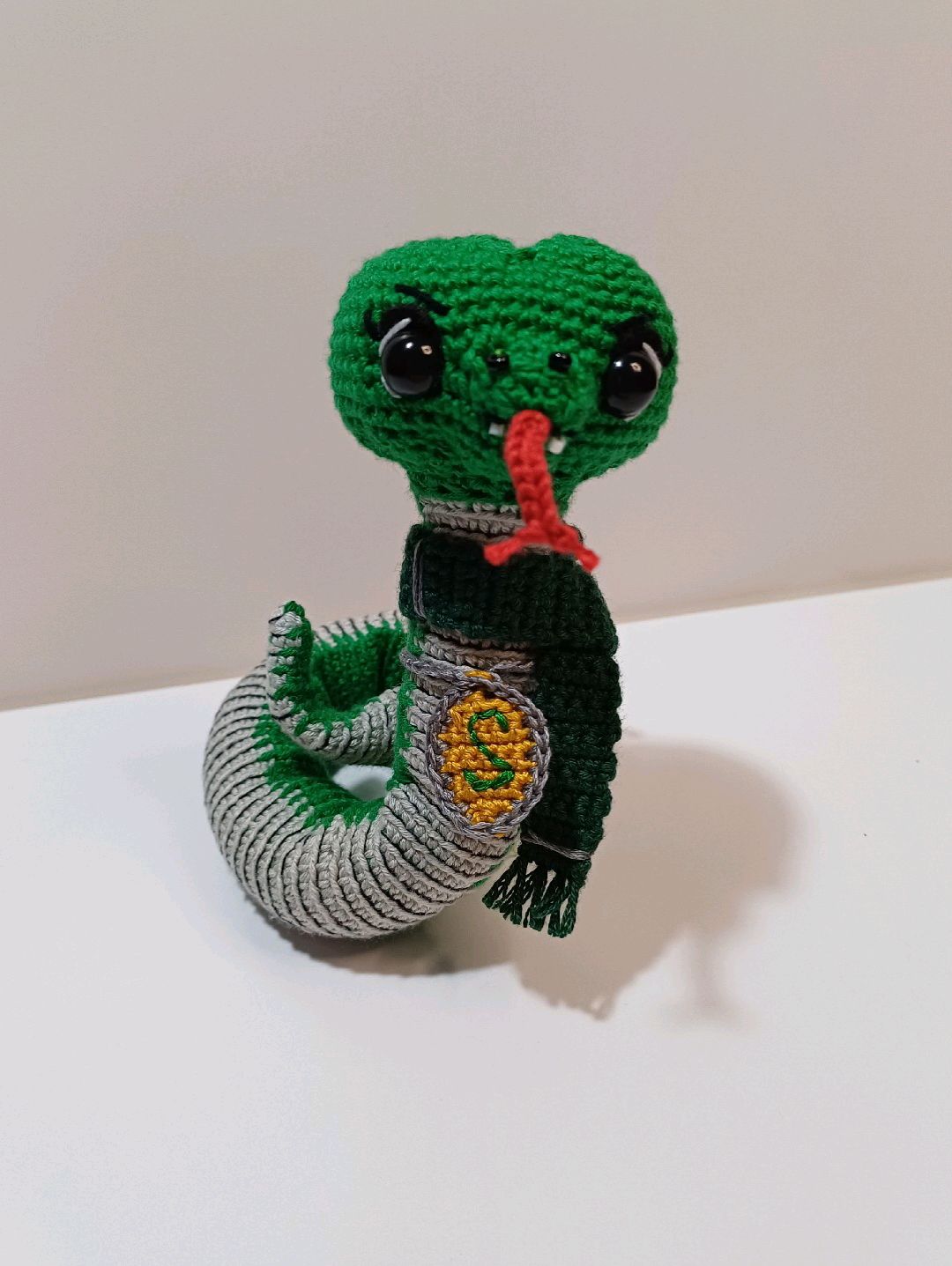 slytherin-yilani-zumrut-yesili