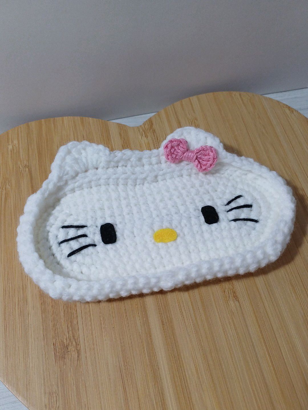 hello-kitty-gozluk-tutucu-beyaz