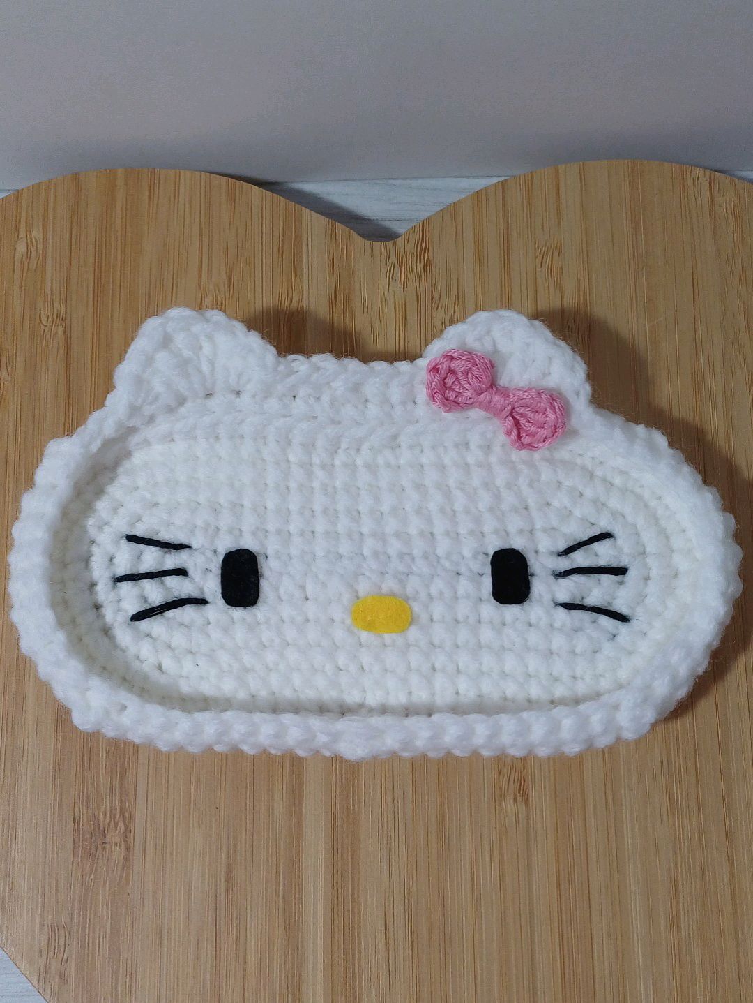 hello-kitty-gozluk-tutucu-beyaz