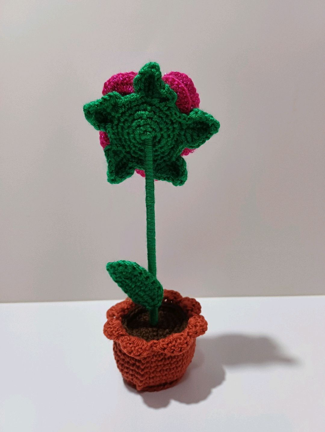 mini-saksi-katmerli-gul-simli-cok-renkli