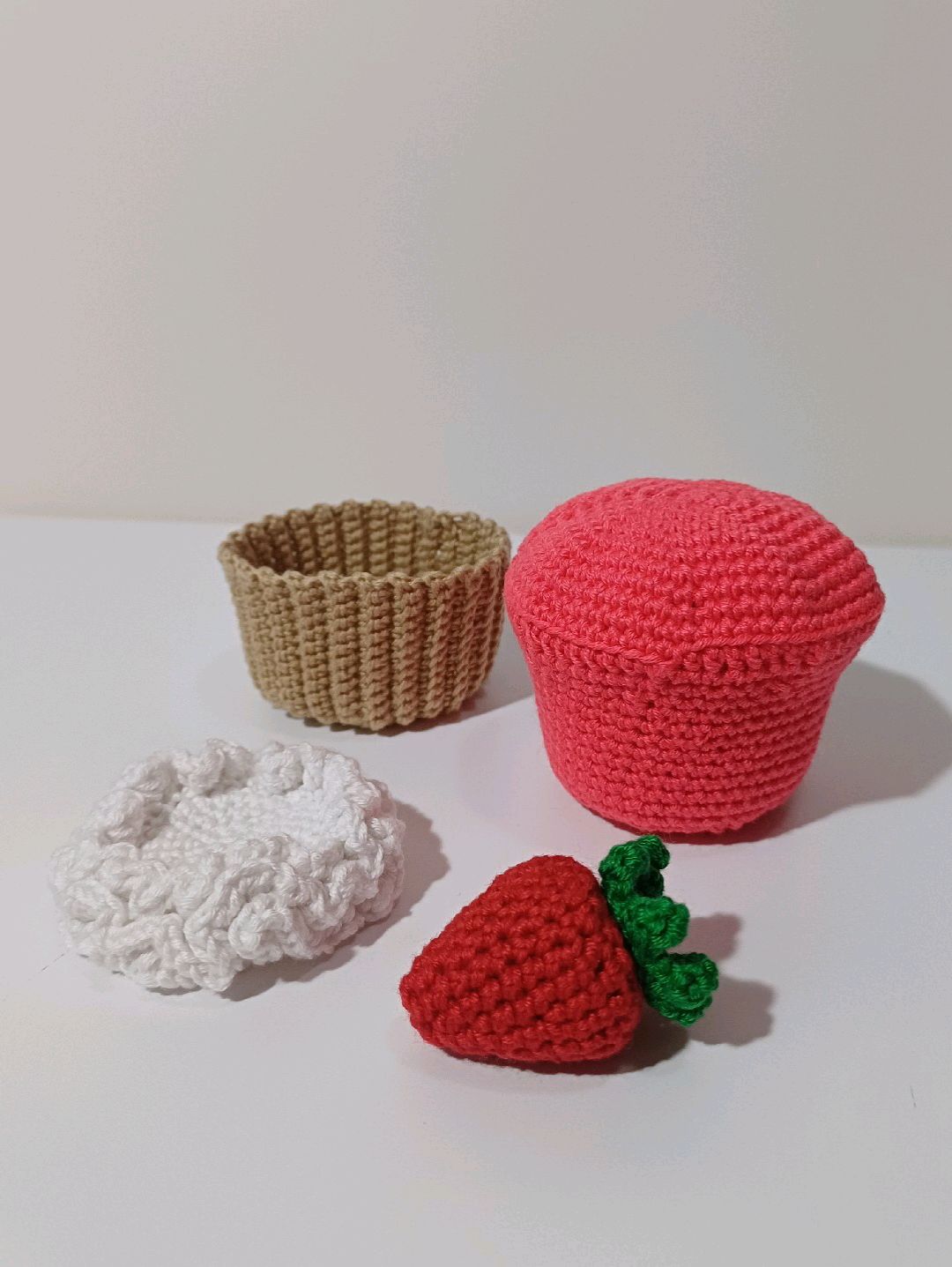 parcali-cupcake-pembe