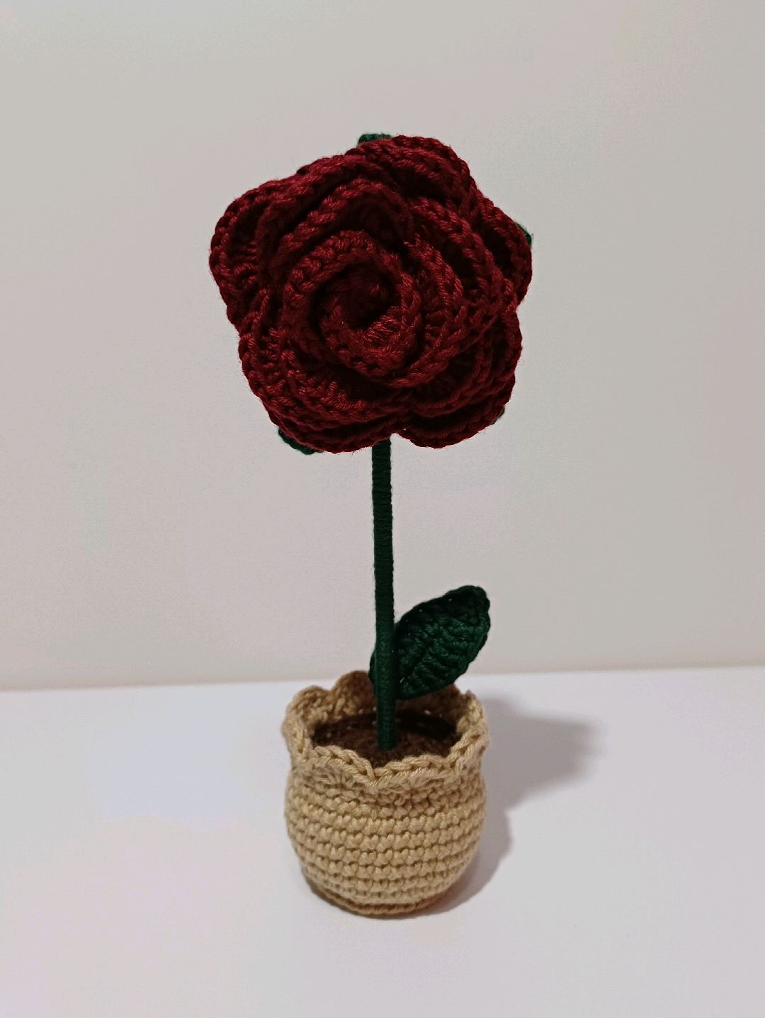 mini-saksi-katmerli-gul-bordo