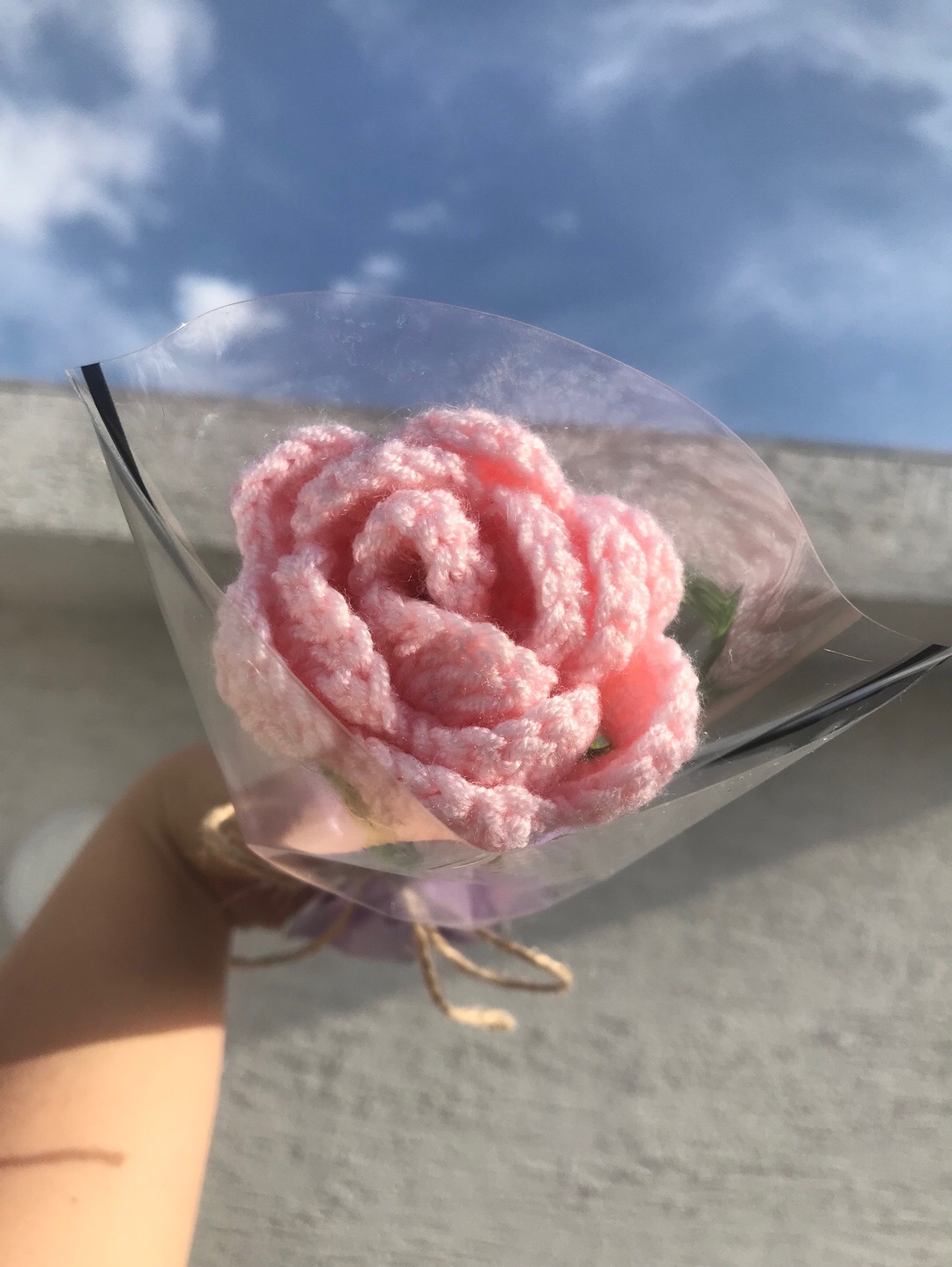 orgu-gul-buketi-orgu-cicek-tek-dal-anneler-gunu-pembe