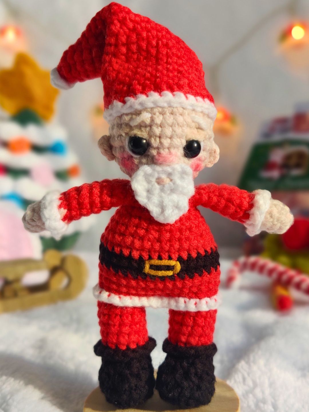 mini-noel-baba-amigurumi-figur-kirmizi