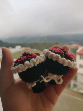 Amigurumi Mini Gül Buketi Anahtarlık  Siyah