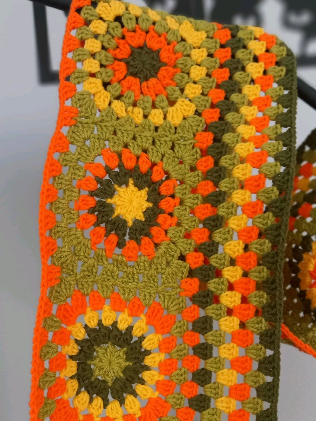 el-orgusu-renkli-motif-atki-yesil