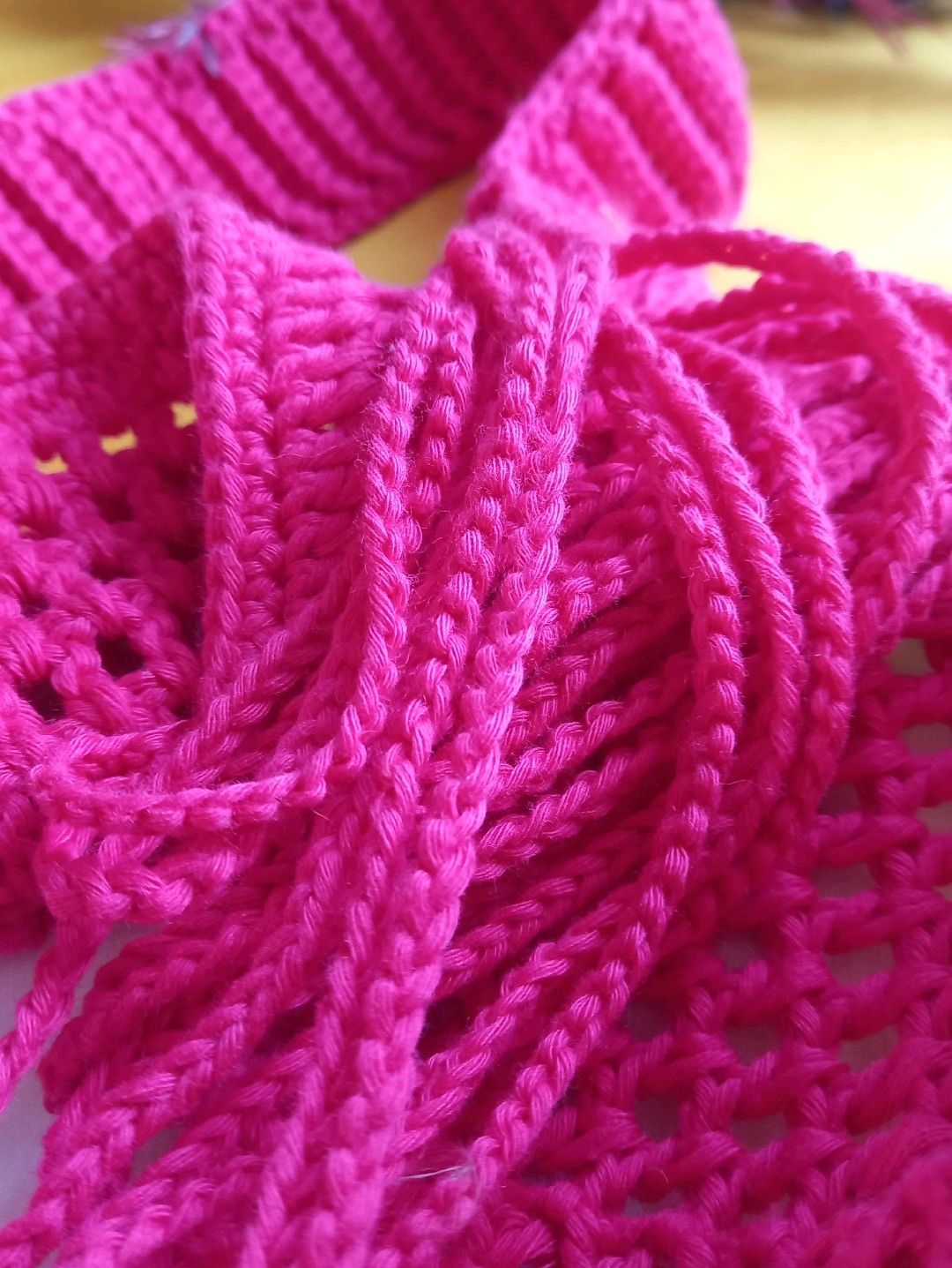 pembe-orgu-askili-kuslu-canta-fusya