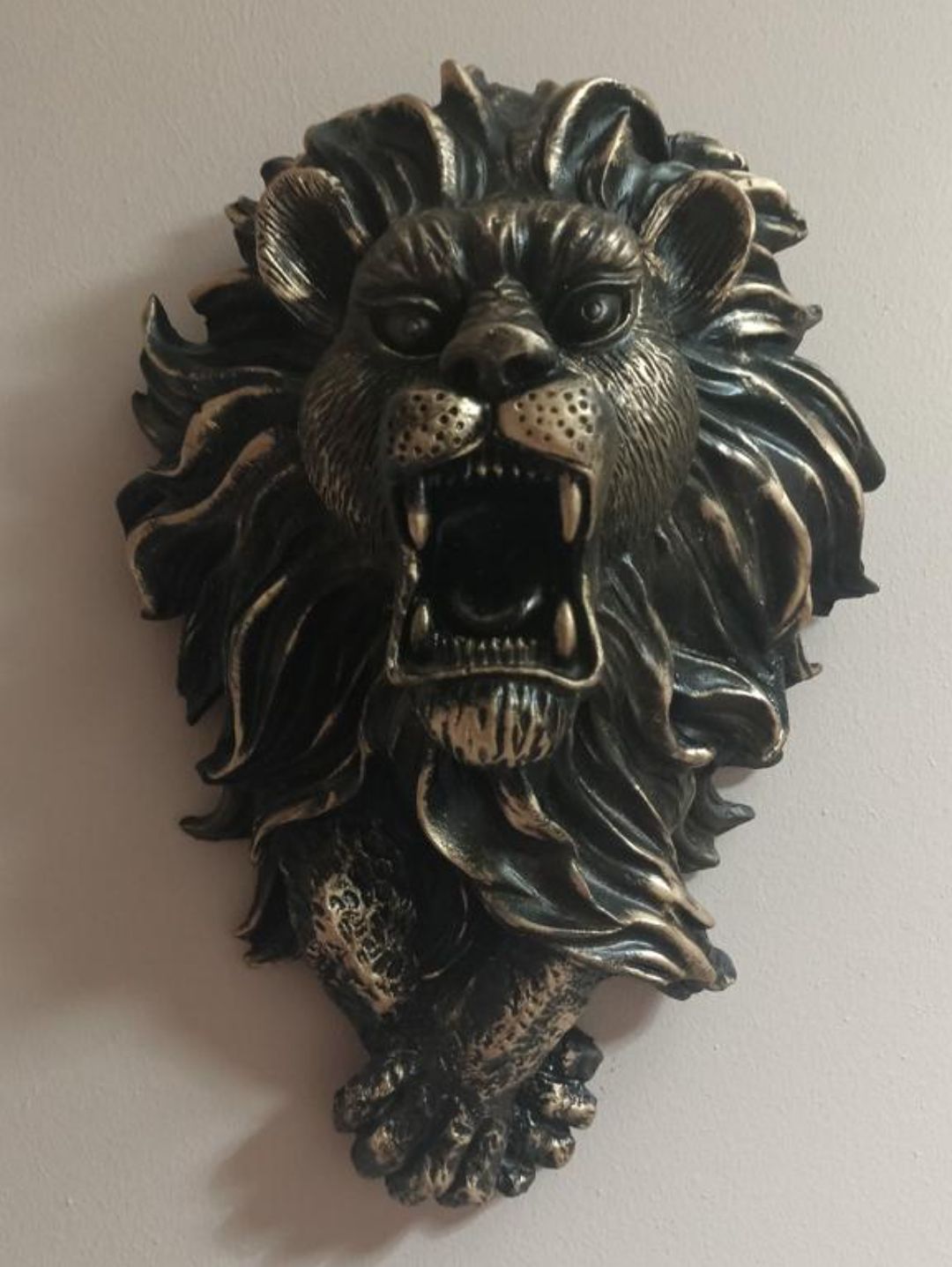 aslan-basi-duvar-heykeli-siyah