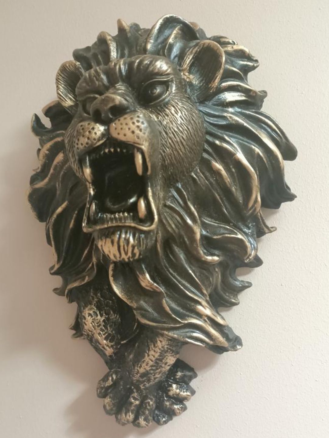aslan-basi-duvar-heykeli-siyah