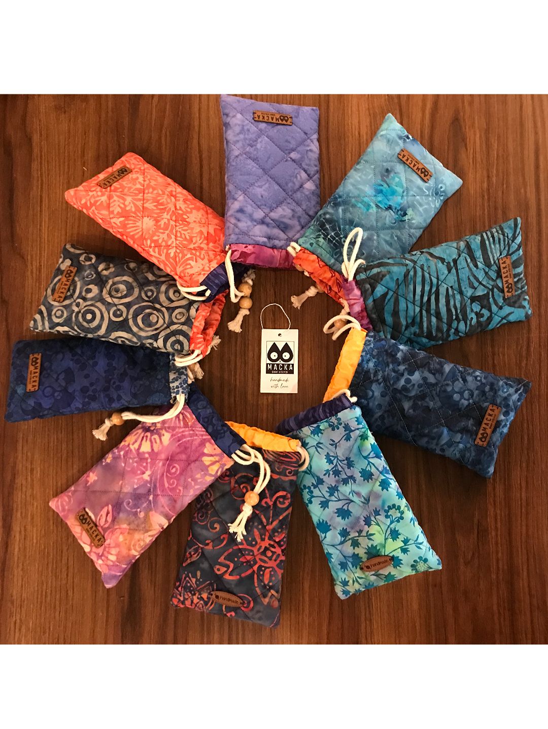 buzgulu-gozluk-kilifi-batik-lacivert-lacivert