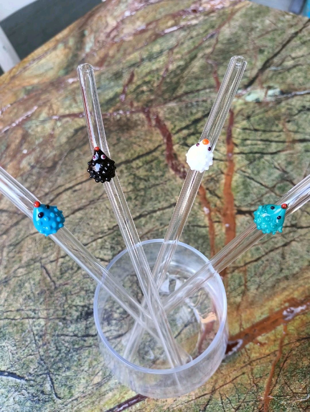 kirpi-figurlu-cam-pipetler-cok-renkli