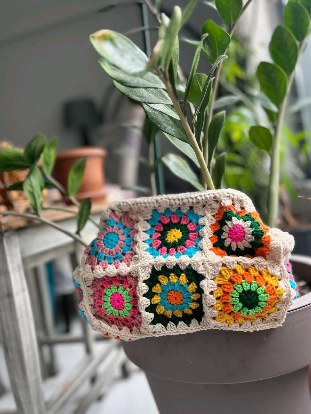 motifli-el-cantasi-cok-renkli