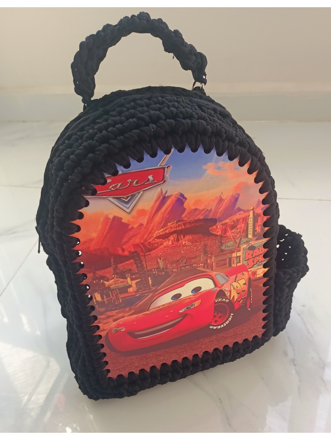 okul-cantasi-siyah