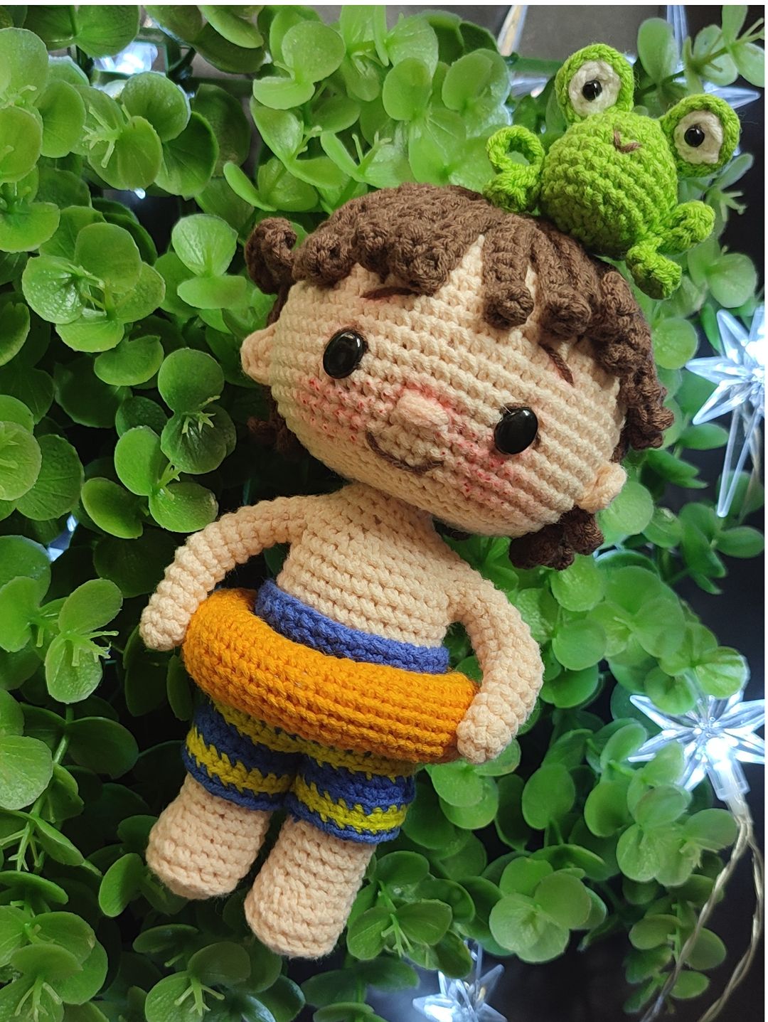 kucuk-bey-sip-sip-amigurumi-cok-renkli