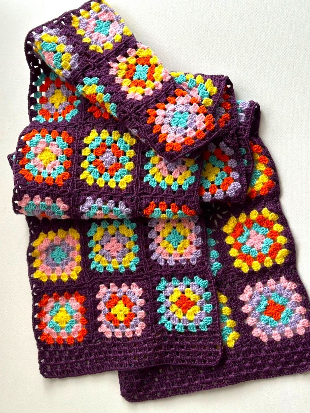 el-orgusu-canli-renkli-ve-simsicak-atki-mor-mor