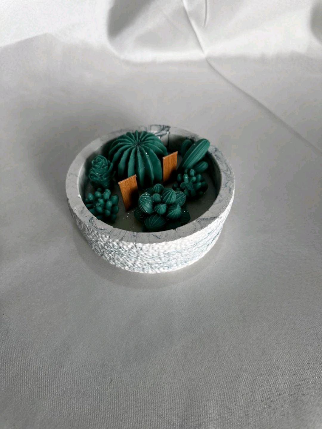 sukulent-bahcesi-kokulu-mum-beyaz
