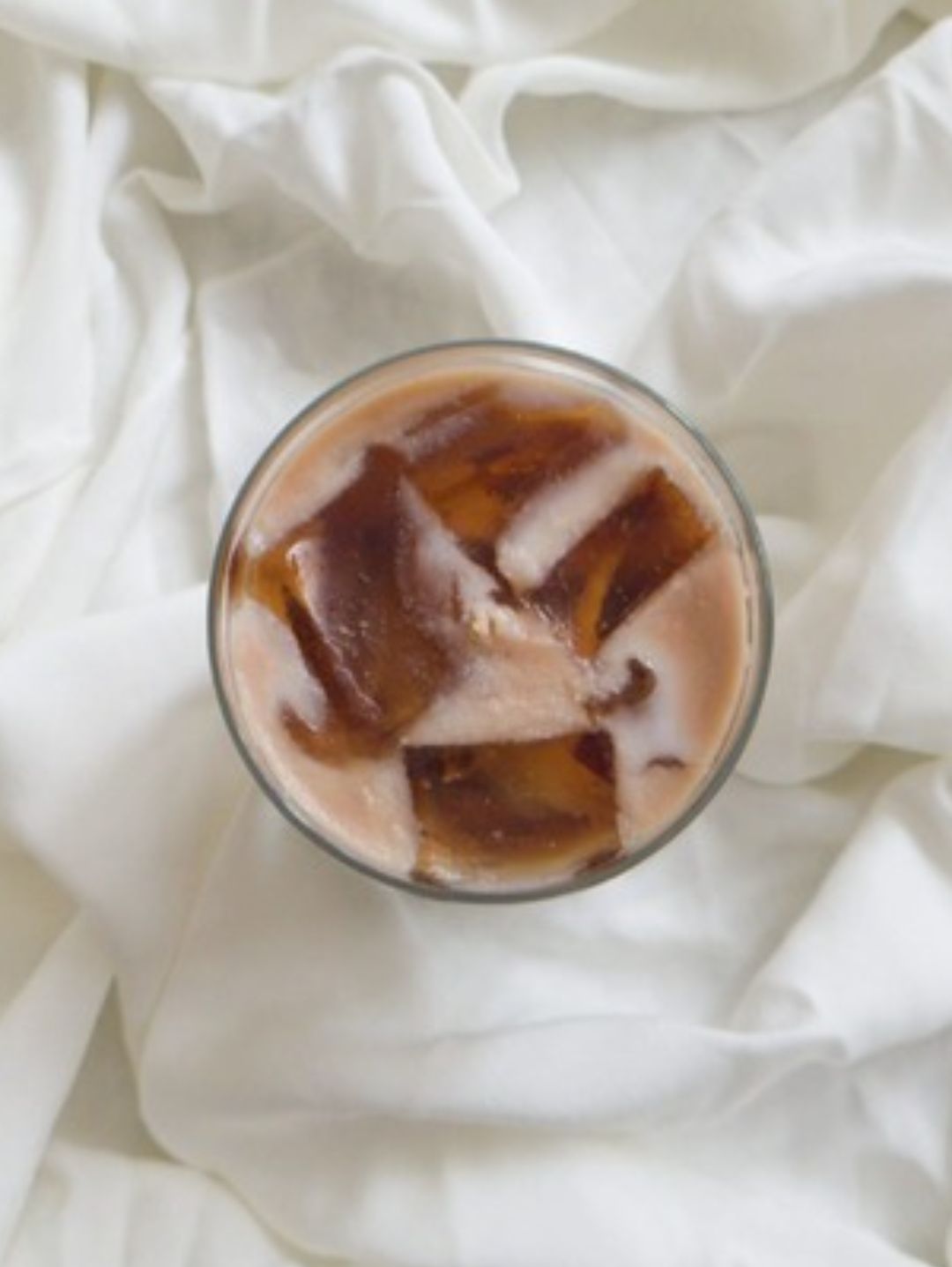 ice-coffee-kahve-tutkunlarina-ozel-ferahlatici-dokun-kahverengi