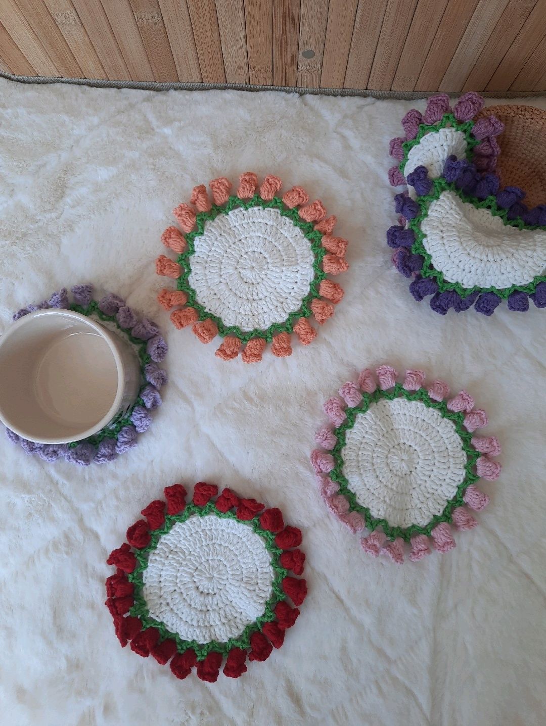 saksida-bardak-altliklari-cok-renkli