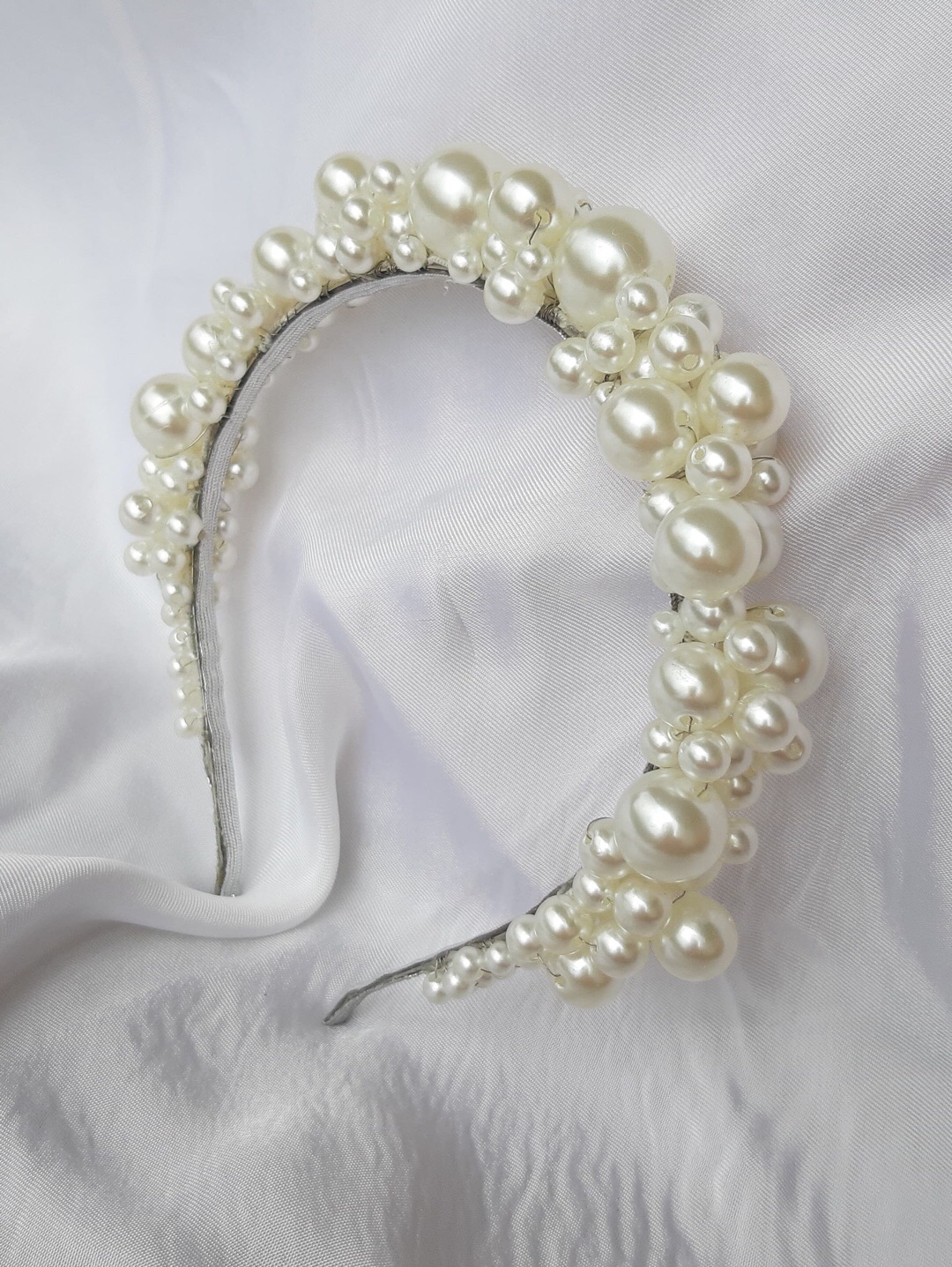 precious-pearls-metal-uzeri-inci-islemeli-tac---sac-bandi