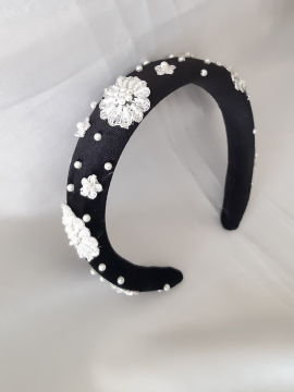 Pearl İn Tulles  Siyah İnci İşlemeli Kadife Taç - Saç Aksesuarı