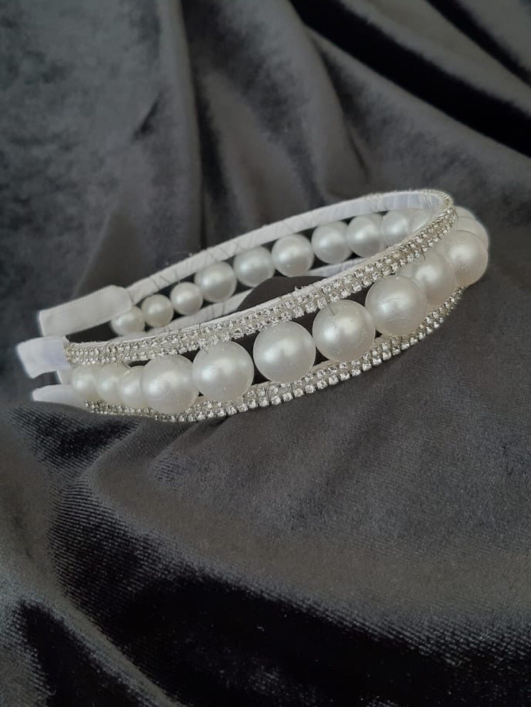 the-big-pearl-beyaz-inci-ve-tasli-toka---sac-aksesuari