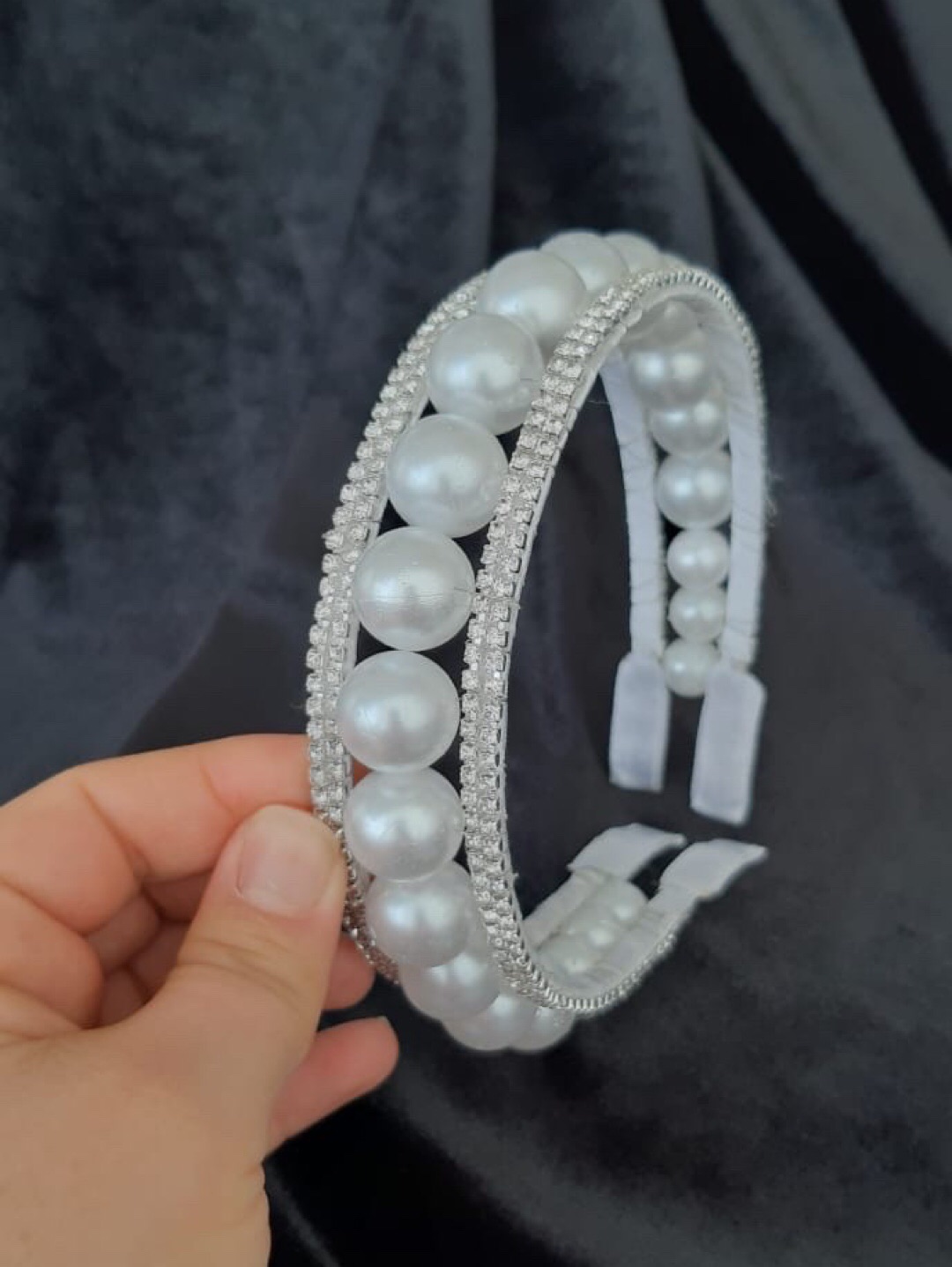 the-big-pearl-beyaz-inci-ve-tasli-toka---sac-aksesuari