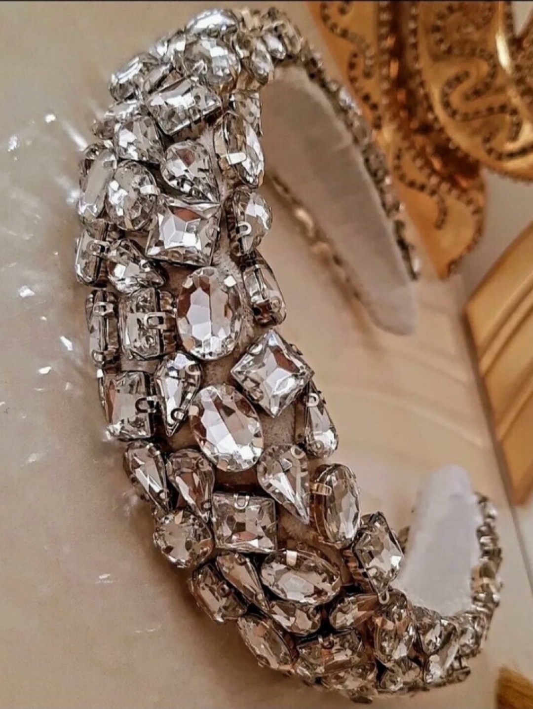 swarovski-ince-siyah