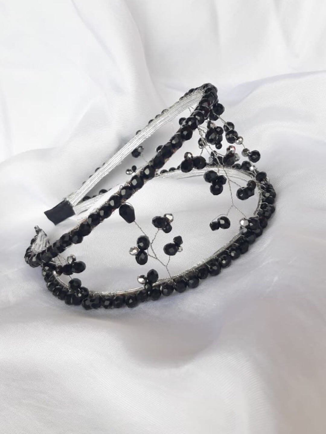 dark-dream-siyah-kristal-boncuk-islemeli-metal-tac---sac-bandi