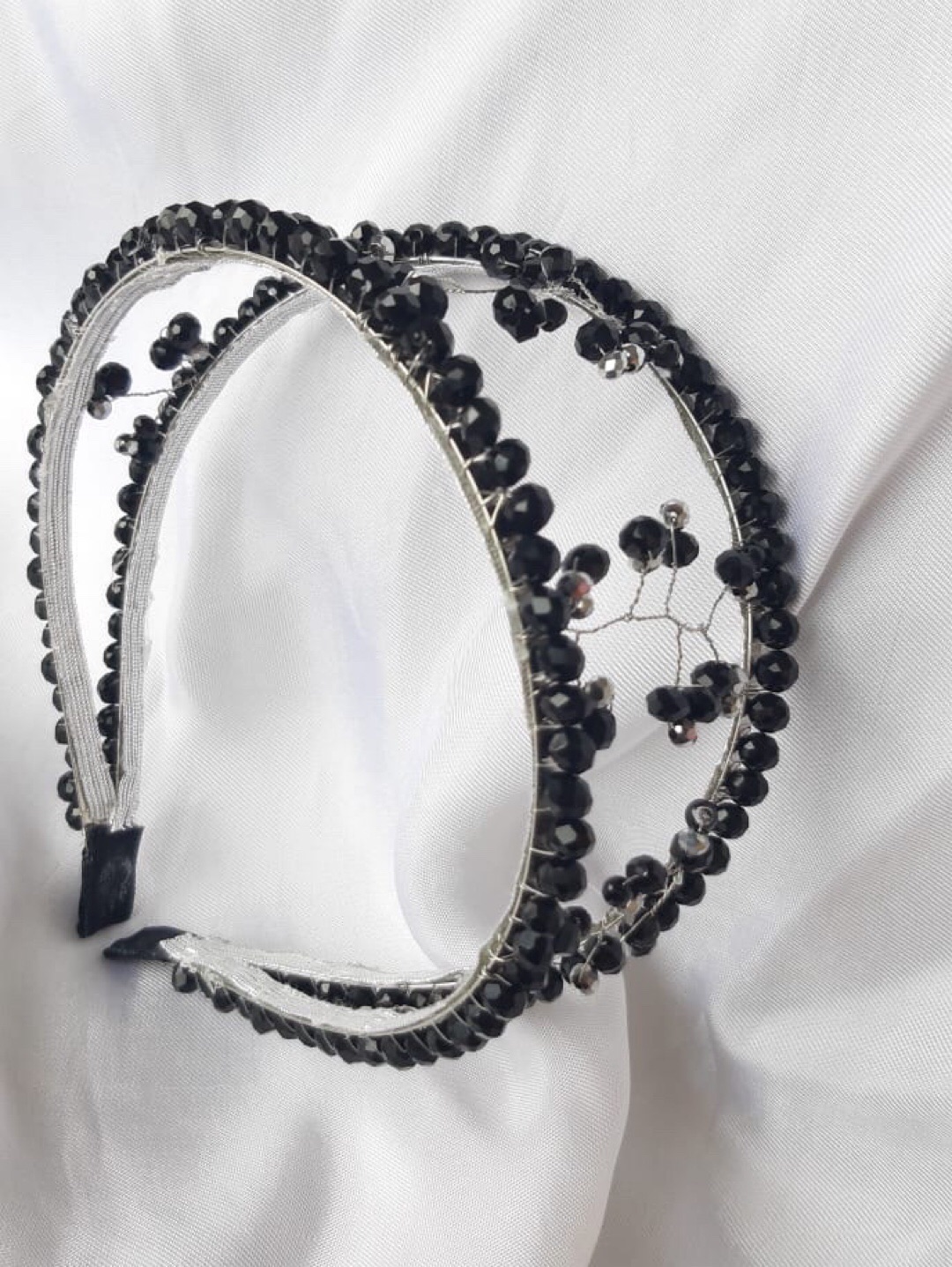 dark-dream-siyah-kristal-boncuk-islemeli-metal-tac---sac-bandi