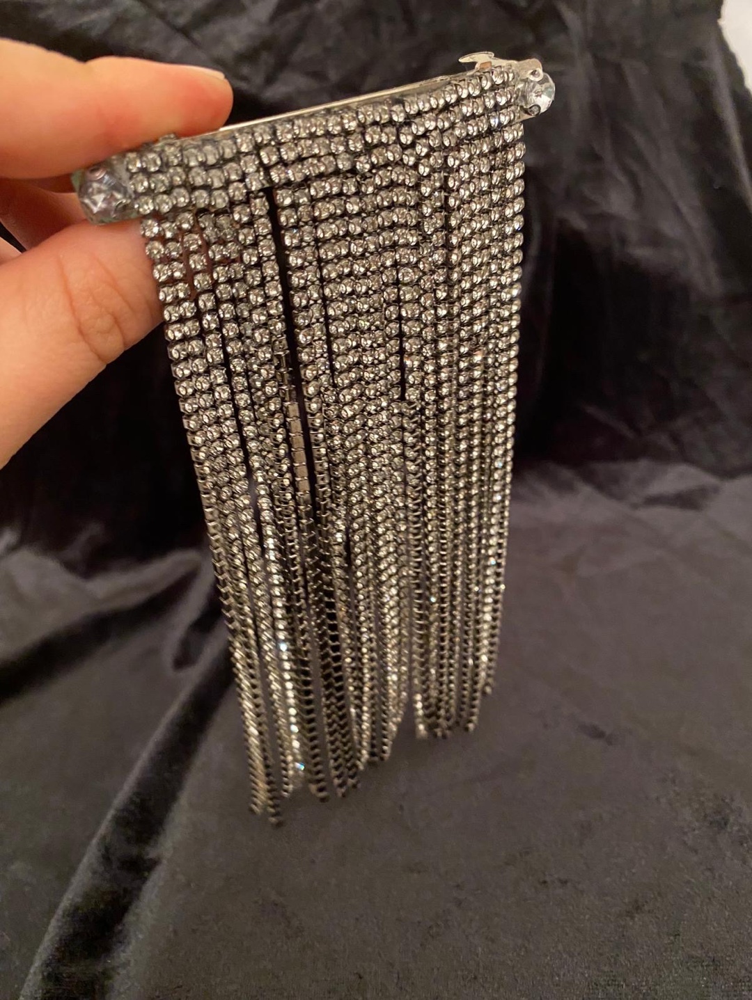 silver-veil-gumus-serit-tasli-otomatik-sac-tokasi