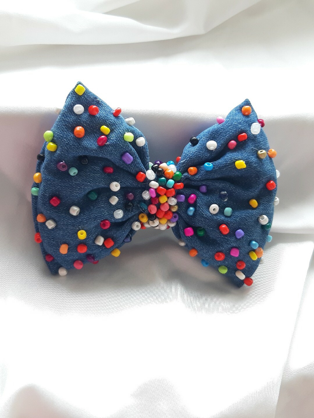 jean-bow-renkli-boncuk-islemeli-mavi-kot-fiyonk-toka