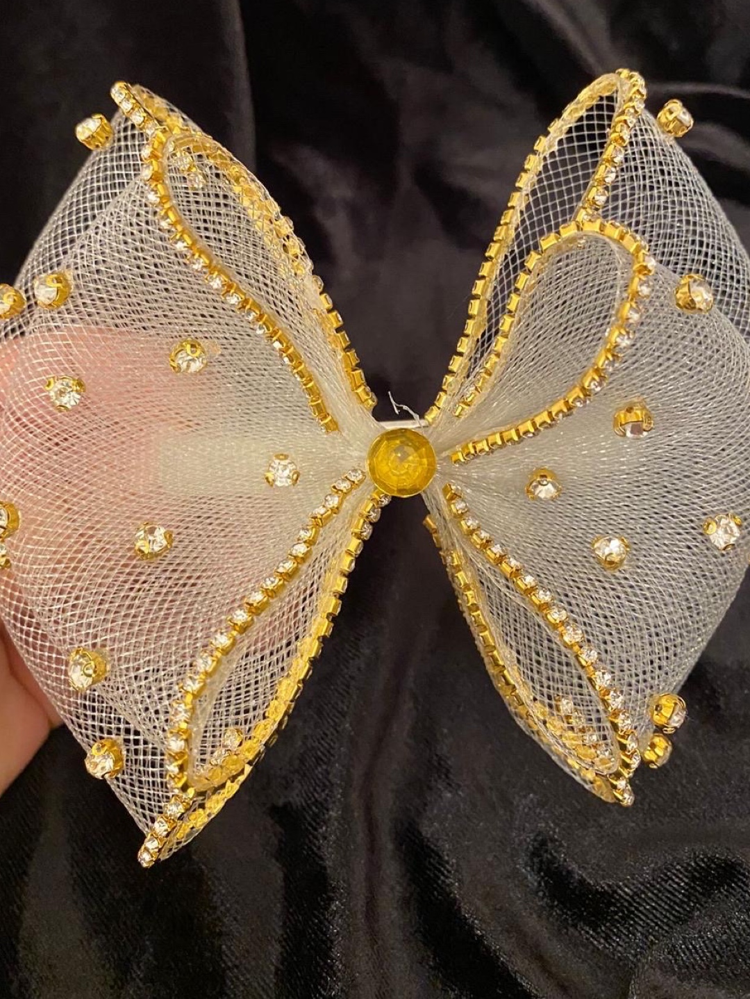gold-angel-altin-serit-ve-tas-isleme-beyaz-tul-fiyonk-toka---aksesuar