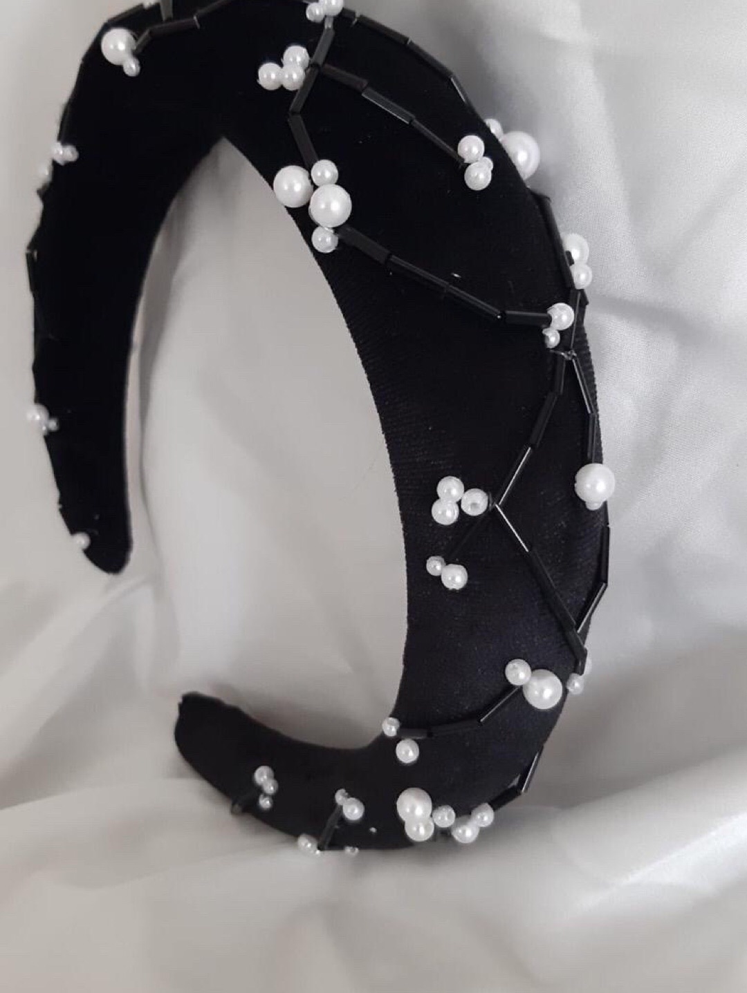 black-ivy-tasli-el-yapimi-tac---sac-aksesuari-siyah