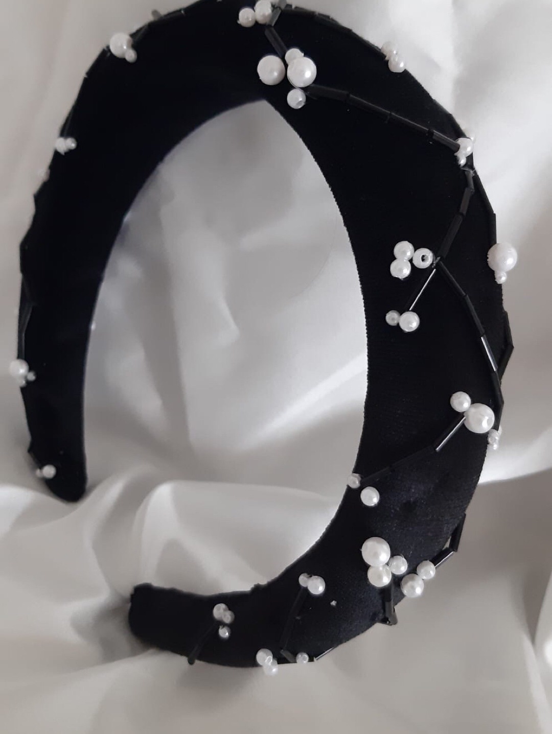 black-ivy-tasli-el-yapimi-tac---sac-aksesuari-siyah