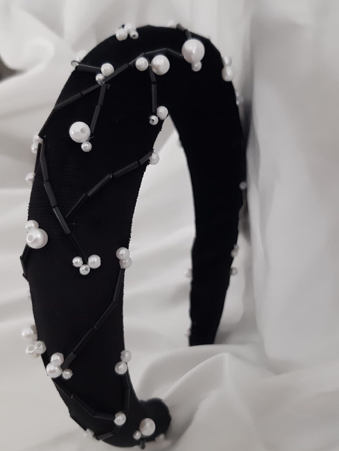 black-ivy-tasli-el-yapimi-tac---sac-aksesuari-siyah